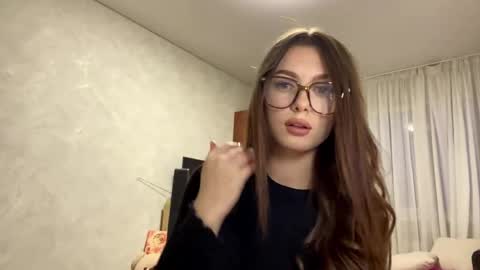 Snapshot of stephaniflicek chatting on 04.14.26 Stephani online show from 04.14.26
