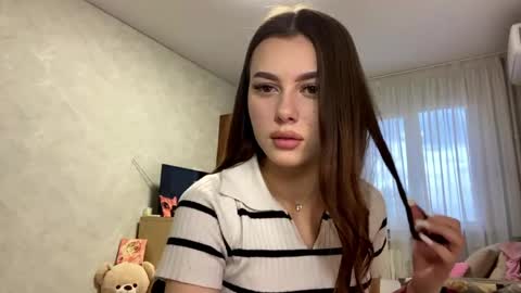 Snapshot of stephaniflicek chatting on 05.03.26 Stephani online show from 05.03.26