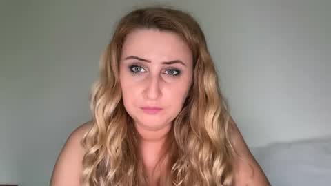 Stephany online show from 06.22.26