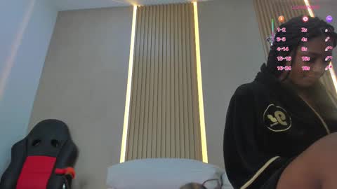 Stephany online show from 09.13.25