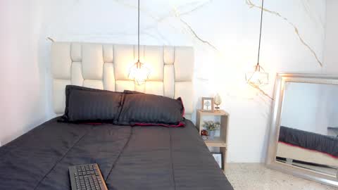 Stefanny online show from 02.28.25