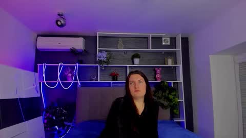 Stephie online show from 03.04.26