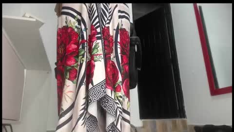 Snapshot of stephyjonesph chatting on 11.18.25 stephyjonesph online show from 11.18.25