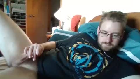 Snapshot of sterben13v chatting on 10.05.25 Ian23602 online show from 10.05.25