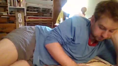 Snapshot of sterben13v chatting on 11.04.25 Ian23602 online show from 11.04.25