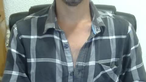 Snapshot of sterling_archer_24 chatting on 01.28.25 sterling_archer_24 online show from 01.28.25