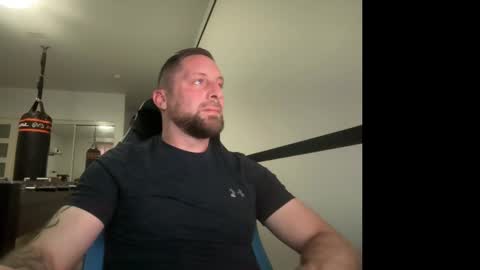 Snapshot of steve897819 chatting on 10.22.25 steve897819 online show from 10.22.25