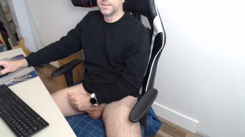 steve_oo8 online show from 01.08.25