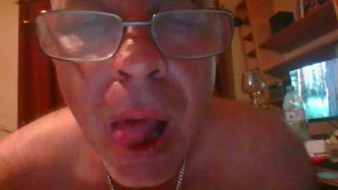 Snapshot of stevejm3740 chatting on 08.09.26 stevejm3740 online show from 08.09.26