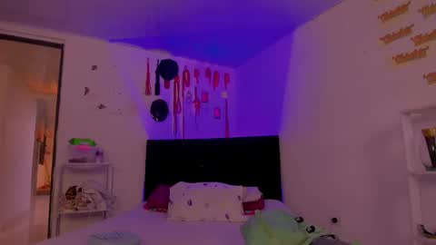 Snapshot of stevenfortaniax chatting on 09.27.25 TANIA-STEVEN online show from 09.27.25