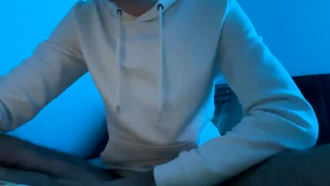 Snapshot of stevenlove1 chatting on 11.30.25 Liam Carter online show from 11.30.25