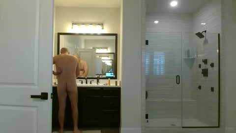 Snapshot of stevepre28 chatting on 11.19.25 stevepre28 online show from 11.19.25