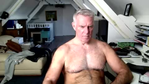 Snapshot of stevetwo chatting on 03.25.26 stevetwo online show from 03.25.26