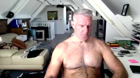Snapshot of stevetwo chatting on 04.21.26 stevetwo online show from 04.21.26
