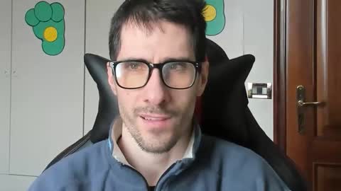 Snapshot of stevex870 chatting on 11.30.25 Steve online show from 11.30.25