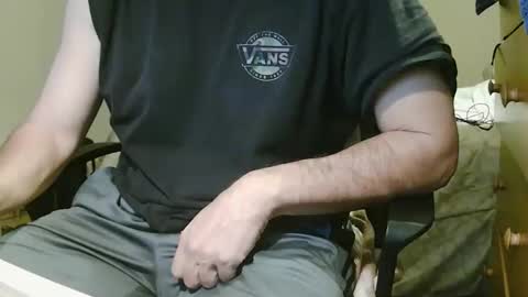 Snapshot of stevo69697 chatting on 10.29.25 Chillguy online show from 10.29.25