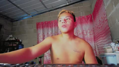Snapshot of stfxrenz chatting on 07.22.26 Renz online show from 07.22.26