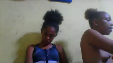 sthela915849 online show from 02.02.26