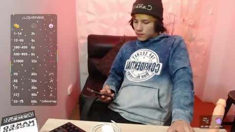 Snapshot of stich_23 chatting on 06.17.26 Stich online show from 06.17.26