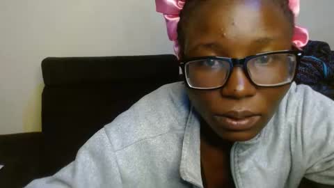 Snapshot of sticklavah chatting on 11.05.25 sticklavah online show from 11.05.25