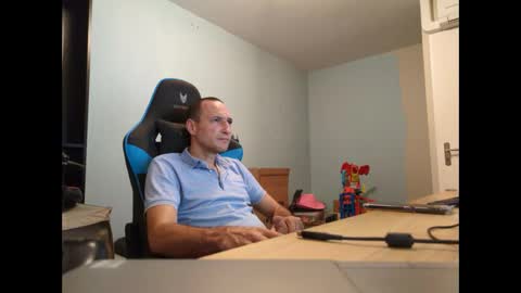 stickolive1 online show from 09.21.25