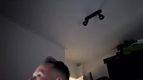 Snapshot of stiffmeister94 chatting on 03.09.25 Axel online show from 03.09.25