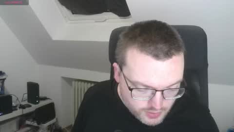 Snapshot of still_alive1985 chatting on 11.20.25 Oliver online show from 11.20.25