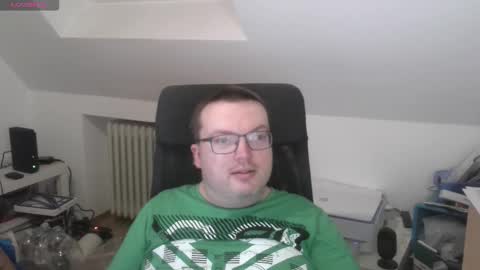 Snapshot of still_alive1985 chatting on 11.30.25 Oliver online show from 11.30.25