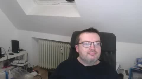 Snapshot of still_alive1985 chatting on 01.06.26 Oliver online show from 01.06.26