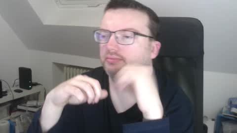 Snapshot of still_alive1985 chatting on 01.08.26 Oliver online show from 01.08.26