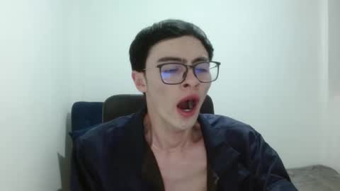 Snapshot of stiv_grant chatting on 02.14.26 stiv_grant online show from 02.14.26