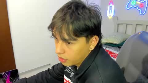 Snapshot of stiwentwink chatting on 10.28.25 Stiwen online show from 10.28.25