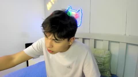 Snapshot of stiwentwink chatting on 11.22.25 Stiwen online show from 11.22.25