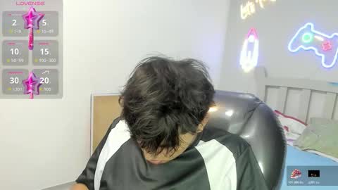 Snapshot of stiwentwink chatting on 12.20.25 Stiwen online show from 12.20.25