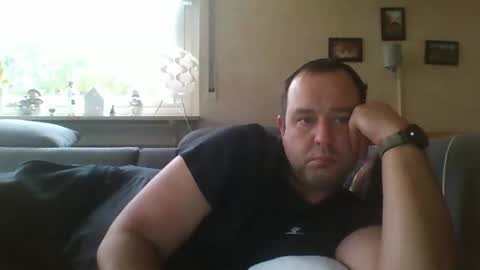 stoned1983 online show from 12.05.25