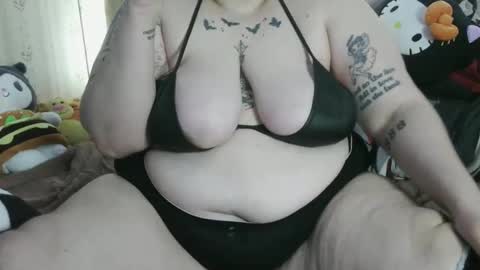 stonedbbw01 online show from 12.03.25