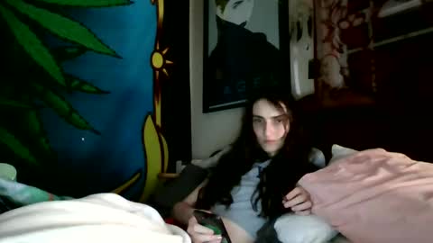 Snapshot of stonedtranny69 chatting on 12.27.24 stonedtranny69 online show from 12.27.24