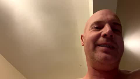 Snapshot of stoodley22 chatting on 01.05.25 Stoodley22 online show from 01.05.25