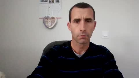 Snapshot of storanex chatting on 12.17.25 storanex online show from 12.17.25