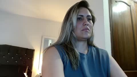 storm_hanks online show from 12.02.25