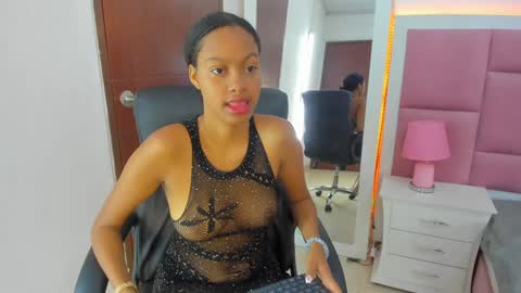 Sweety Stormi  online show from 01.17.25