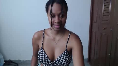 stormihills_ online show from 02.14.26