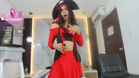 Snapshot of stormluna_22 chatting on 10.31.25 stormluna_22 online show from 10.31.25