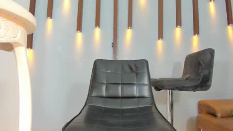 Snapshot of stormluna_22 chatting on 11.24.25 stormluna_22 online show from 11.24.25