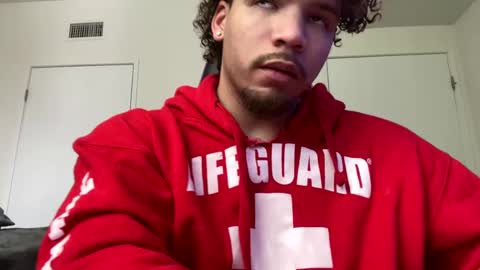 Snapshot of str8dj chatting on 12.27.24 Dj online show from 12.27.24