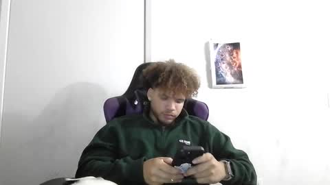 Snapshot of str8dj chatting on 09.23.25 Dj online show from 09.23.25