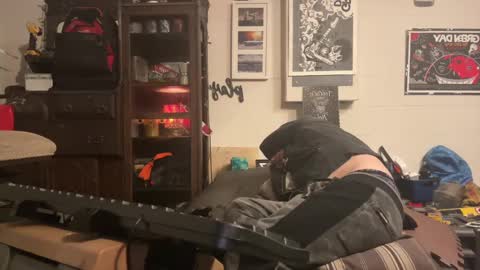 Str8 online show from 02.20.25