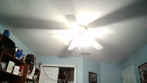 str8whiteboy21 online show from 02.13.25