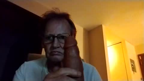 straddlemy1111 online show from 10.21.25