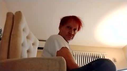 Snapshot of straddlemy1111 chatting on 11.25.25 straddlemy1111 online show from 11.25.25